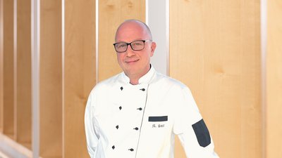 Mario Smit Portrait von Herrn Mario Smit, Leitung der Küche in den DR. ERLER KLINIKEN.