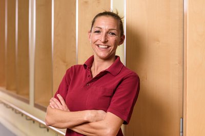 Silja Pfeiffer Portrait von Frau Silja Pfeiffer, Stv. Leitung der Therapie und Dipl.-Musiklehrerin in der DR. ERLER REHA.